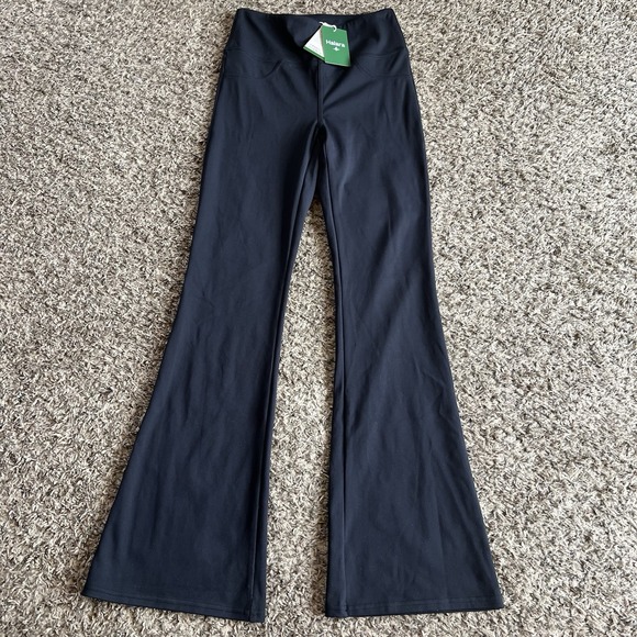 Halara NWT Halotek Air Women's Ultrascult Flare Pants Black Size Small - Picture 1 of 6
